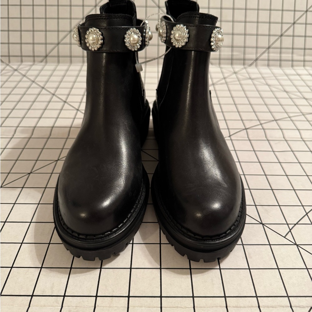 Black Leather Ankle Boots w/ removable embellishment, NWOT